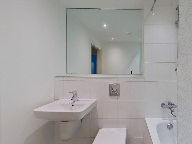 1 bedroom flat to rent on Gotts Road, Leeds