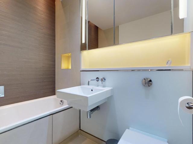 1 bedroom flat to rent on Green Street, London