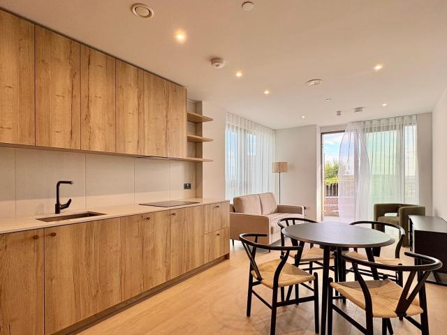1 bedroom flat to rent on Heygate Street, London