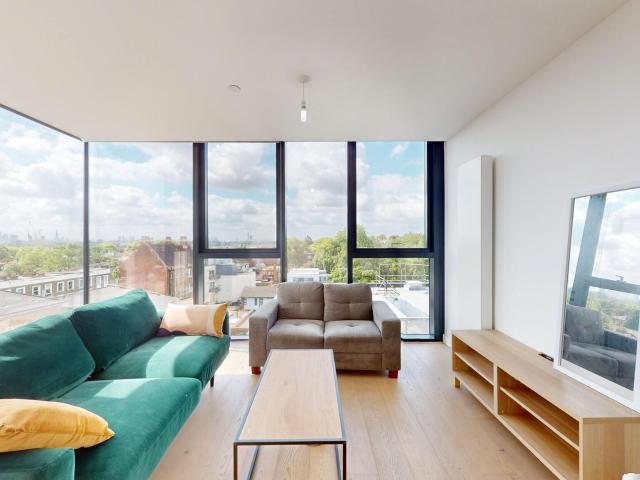 1 bedroom flat to rent on Highgate Hill, London