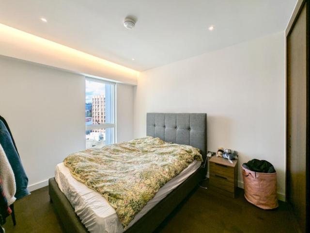 1 bedroom flat to rent on Lanchester Way, London