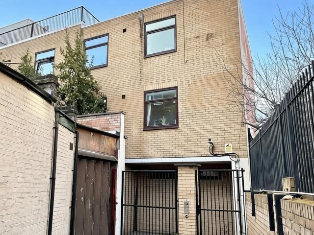 1 bedroom flat to rent on Laugan Walk, London