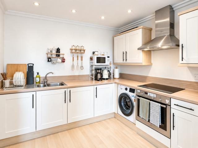 1 bedroom flat to rent on Victoria Road, London