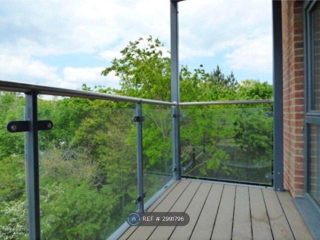 1 Bedroom Flat To Rent In Macro House, Oakgrove, Milton Keynes, MK10