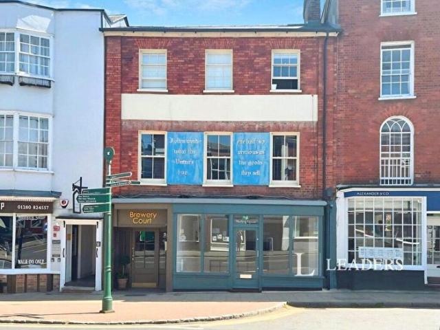 1 Bedroom Flat To Rent In Market Square, Buckingham, MK18