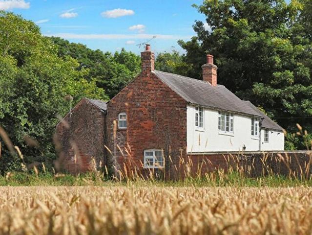 1 Bedroom Flat To Rent In Marle Pit Hill, Sutton Bonington, LE12