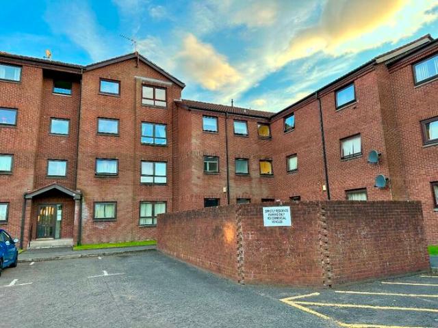 1 Bedroom Flat To Rent In Mclean Place, Paisley, Renfrewshire, PA3