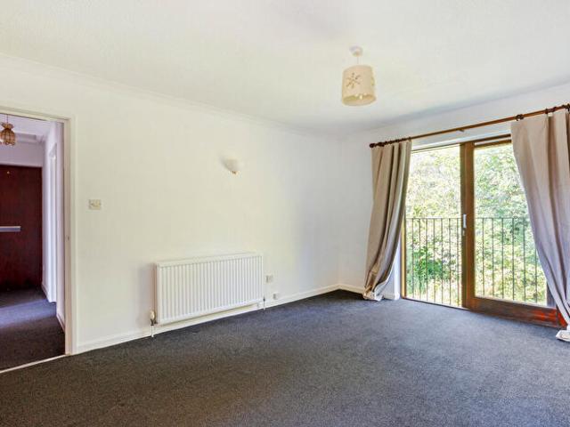 1 Bedroom Flat To Rent In Mill Stream Court, Webbs Close, Wolvercote, Oxford, OX2