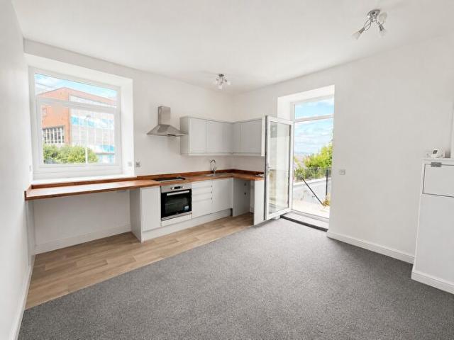 1 Bedroom Flat To Rent In Mount Pleasant, Swansea, SA1