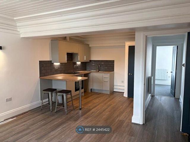 1 Bedroom Flat To Rent In New Castle Street, Merthyr Tydfil, CF47