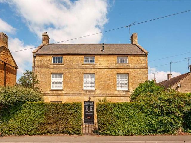 1 Bedroom Flat To Rent In Oxford Street, Moreton in Marsh, Gloucestershire, GL56