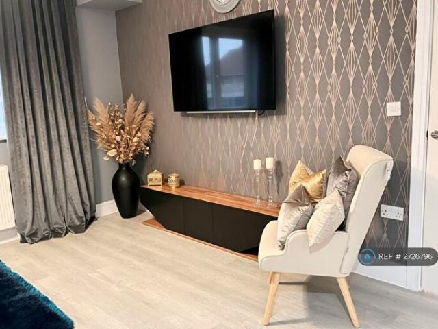 1 Bedroom Flat To Rent In Avebury Boulevard, Milton Keynes, MK9