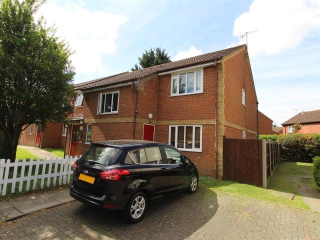 1 Bedroom Flat to rent in Abbots Langley