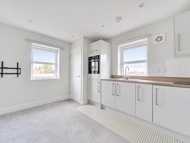 1 Bedroom Flat To Rent In Arden Street Stratford upon Avon, CV37