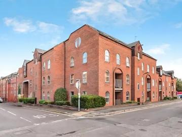 1 Bedroom Flat To Rent In Banbury, Oxfordshire, OX16