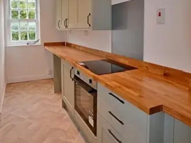 1 Bedroom Flat To Rent In Barrack Road, Northampton, NN2