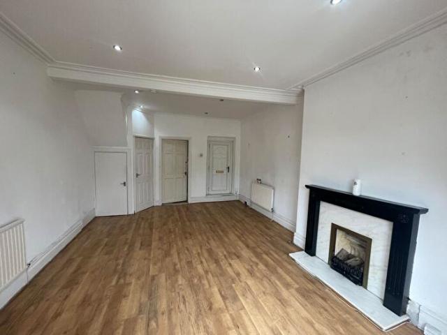1 Bedroom Flat To Rent In Bridge Street,, Pontypridd, CF37