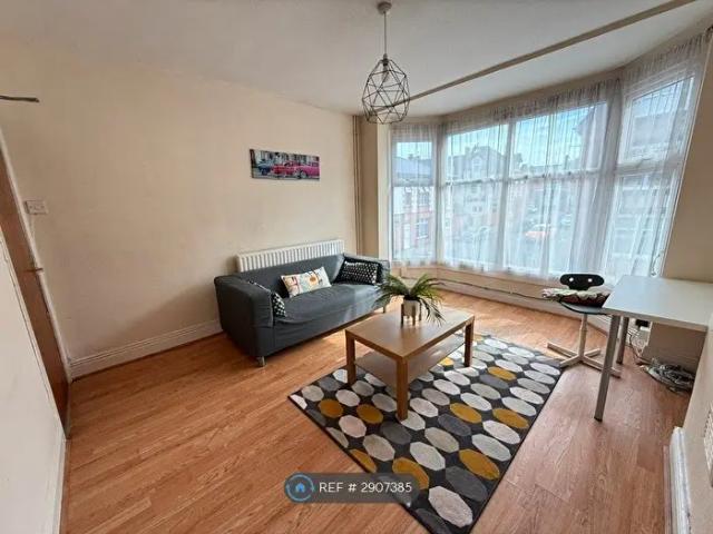 1 Bedroom Flat To Rent In Cyprus Road, Leicester, LE2