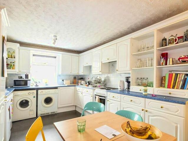 1 Bedroom Flat To Rent In Caldecote Street, Newport Pagnell, Buckinghamshire, MK16