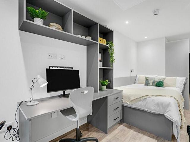 1 Bedroom Flat To Rent In College Street, Northampton, West Northamptonshire, NN1