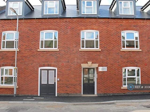 1 Bedroom Flat To Rent In Dunster Street, Northampton, NN1