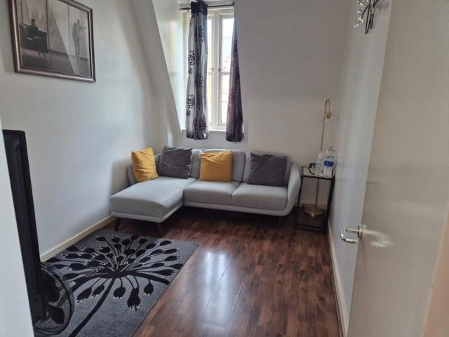 1 Bedroom Flat to Rent in Dalston, Hackney, E8