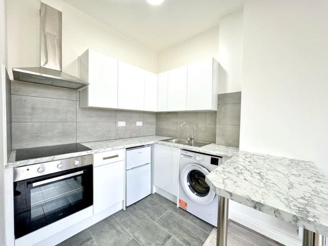 1 bedroom flat to rent in East Finchley N2