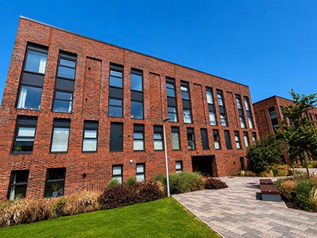 1 Bedroom Flat To Rent In Festival Court, Glasgow, G51