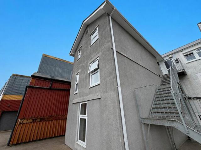 1 Bedroom Flat To Rent In Flat A, Old Barclays Bank Plc, Bethcar Street, Ebbw Vale, NP23