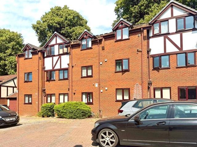 1 Bedroom Flat To Rent In Granville Gardens, Hinckley, LE10