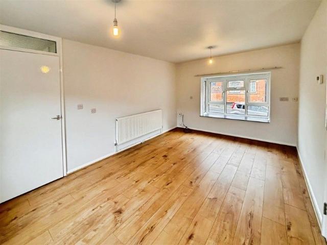 1 Bedroom Flat to Rent in Grafton Street, Kettering, NN16