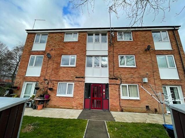 1 Bedroom Flat To Rent In Greatmeadow, Northampton, NN3