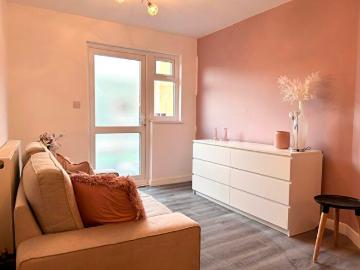1 Bedroom Flat To Rent In High Street, Kettering, NN16