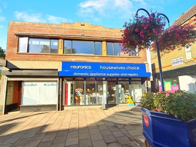 1 Bedroom Flat To Rent In High Street, Rushden, NN10