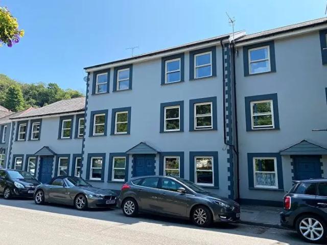 1 Bedroom Flat To Rent In Irvine Court, Mumbles, SA3