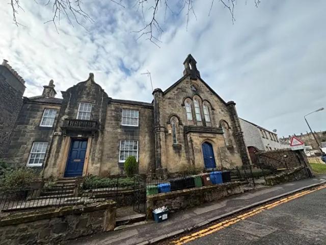 1 Bedroom Flat To Rent In Irvine Place, Stirling Town, Stirling, FK8