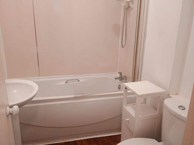 1 Bedroom Flat To Rent In Irvine Place, Stirling, FK8