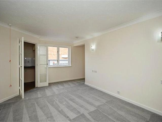 1 Bedroom Flat To Rent In Kinmond Court, Leamington Spa, CV32