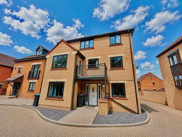1 Bedroom Flat To Rent In Langport Cresent, Oakhill, MK5