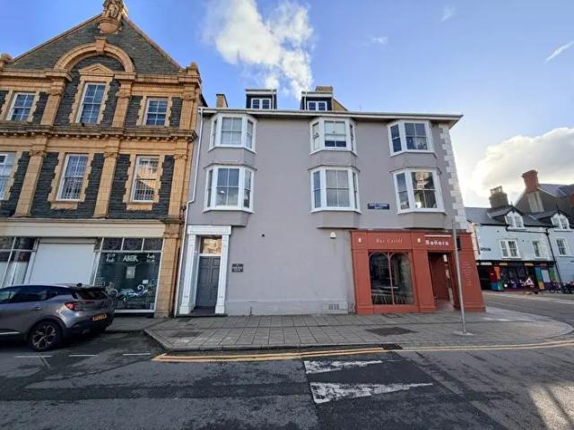 1 Bedroom Flat To Rent In Lisburne House, Aberystwyth, SY23