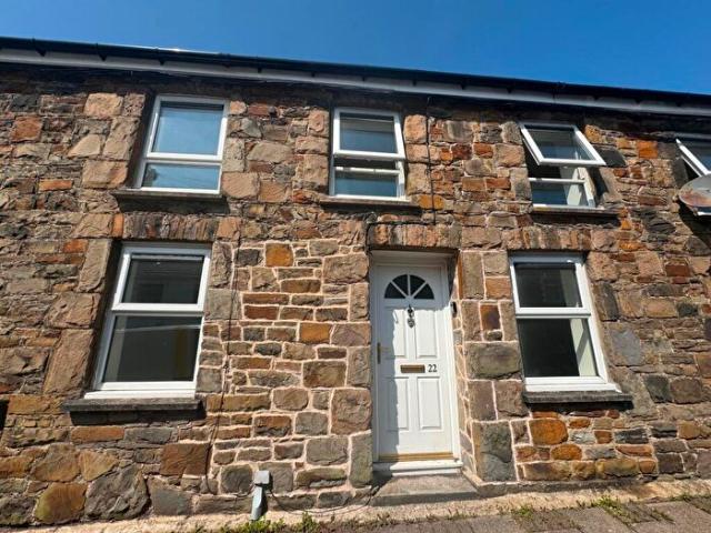 1 Bedroom Flat To Rent In Llywelyn Street, Ogmore Vale, Bridgend, CF32