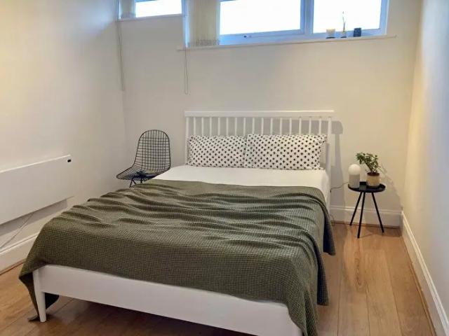 1 Bedroom Flat To Rent In London Road, Stoneygate, Leicester, LE2