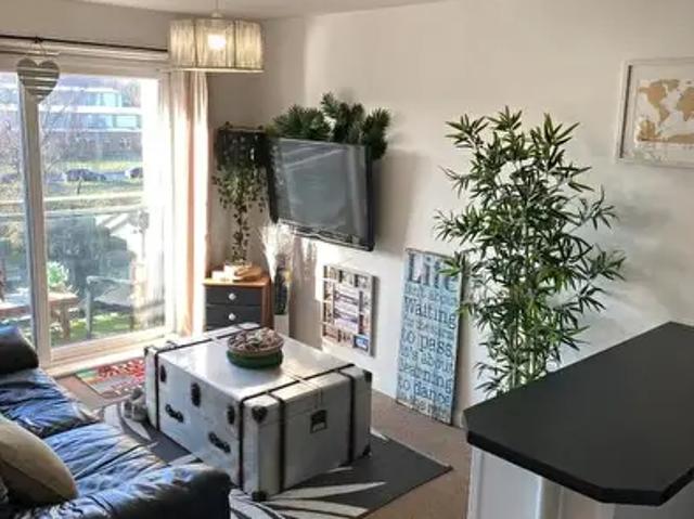 1 Bedroom Flat To Rent In Phoebe Road, Swansea, Swansea, SA1