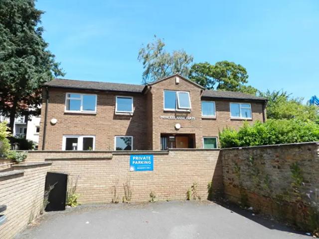 1 Bedroom Flat To Rent In Princess Anne Building, Welford Road, Northampton, West Northamptonshire, NN2