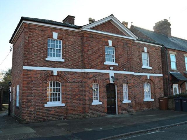 1 Bedroom Flat To Rent In Queen Street, Bottesford, NG13