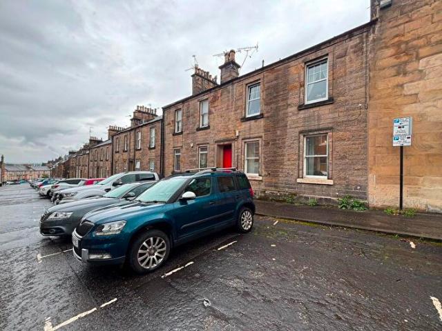 1 Bedroom Flat To Rent In Queen Street, Stirling Town, Stirling, FK8