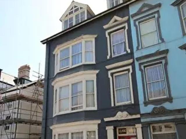 1 Bedroom Flat To Rent In Queens Road, Aberystwyth, SY23