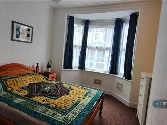 1 Bedroom Flat To Rent In Queensland Avenue, Coventry, CV5