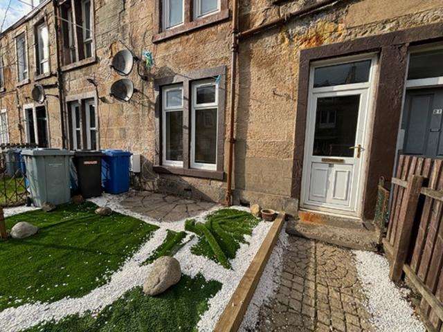 1 bedroom Flat to rent in Rutherglen
