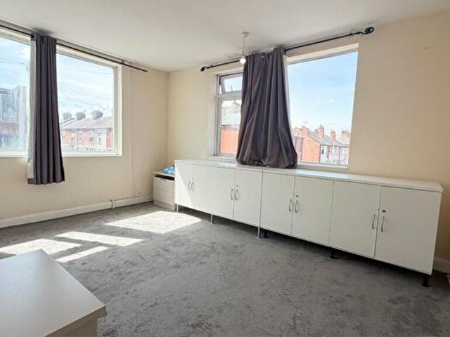 1 Bedroom Flat To Rent In Redcar Road, Leicester, LE4